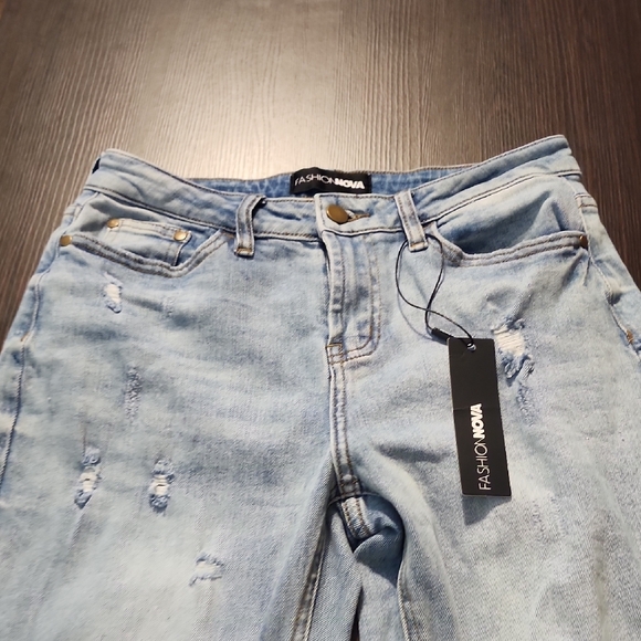 Fashion Nova Light Blue Straight Leg Jeans - Picture 6 of 12